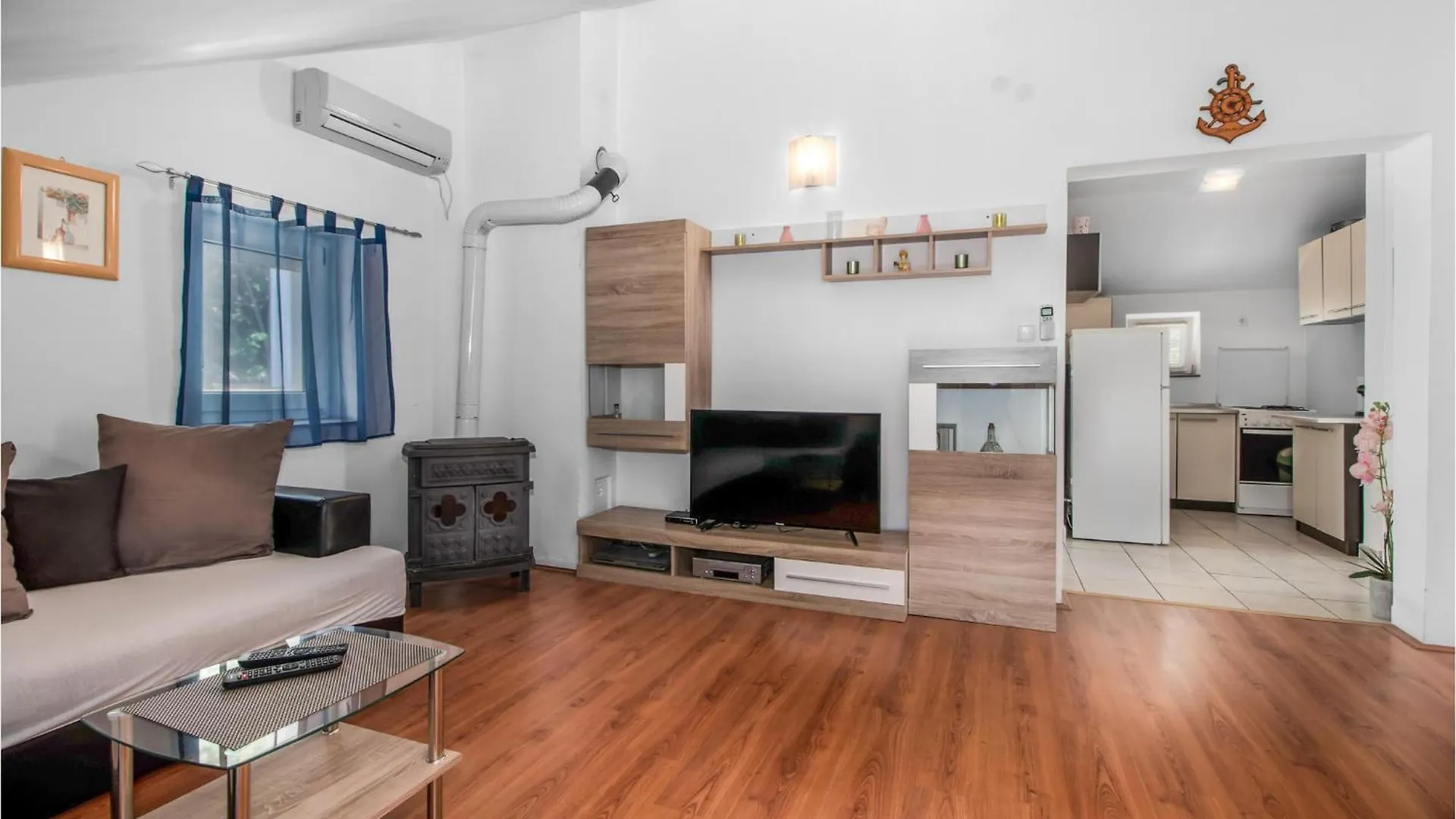 Lovely Apartment In Bribir With Kitchen