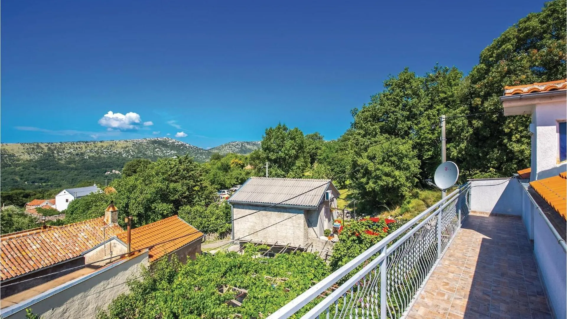 Lovely Apartment In Bribir With Kitchen 크로아티아